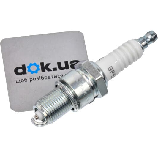 BP5ES NGK Свеча зажигания