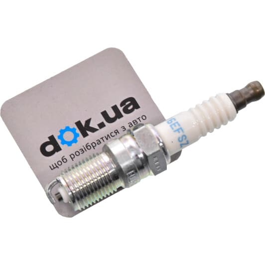 6837 NGK Свеча зажигания
