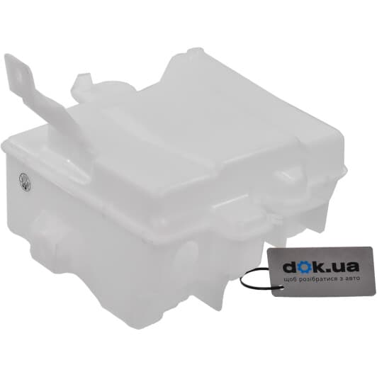 8260A395 Mitsubishi Бачок омывателя