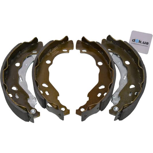 rb1075 RAISO Тормозные колодки