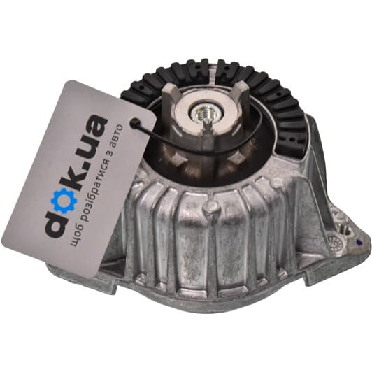 10 93 0628 SWAG Подушка двигателя