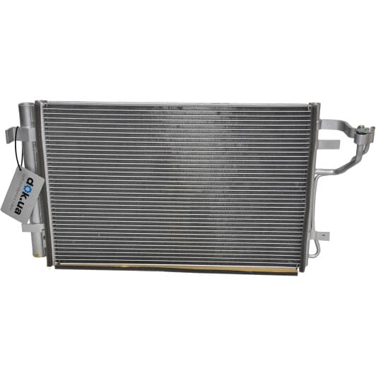 83005102 Van Wezel Радіатор кондиціонера