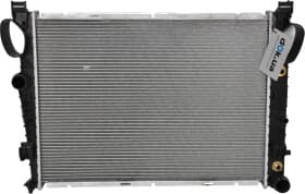 Радіатор охолодження двигуна Радіатор охолодження двигуна