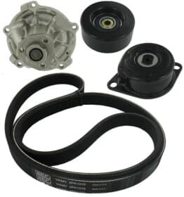 Комплект поликлиновых ремней + помпа