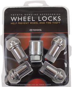 Комплект гаек-секреток с ключом Toyota 0027600901