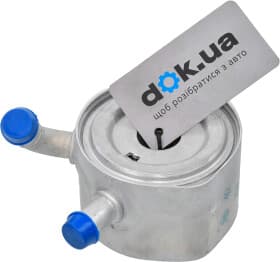 Оливний радіатор двигуна