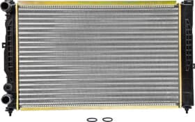 Радіатор охолодження двигуна Радіатор охолодження двигуна