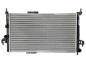 Радиатор охлаждения двигателя