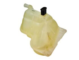 Бачок охлаждающей жидкости