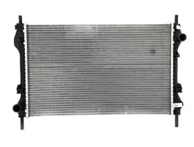 Радиатор охлаждения двигателя