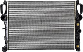 Радиатор охлаждения двигателя