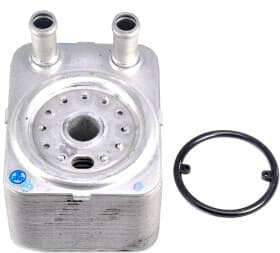 Оливний радіатор двигуна