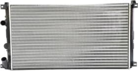 Радиатор охлаждения двигателя