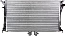Радіатор охолодження двигуна