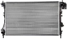 Радиатор охлаждения двигателя