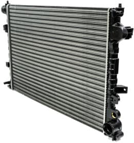 Радіатор охолодження двигуна Радіатор охолодження двигуна