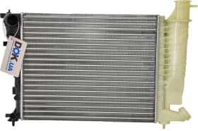 Радиатор охлаждения двигателя