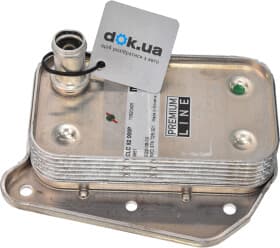 Оливний радіатор двигуна