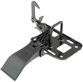 Замок капота