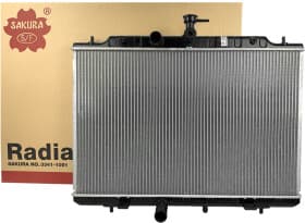 Радиатор охлаждения двигателя Sakura 33411091
