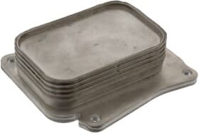 Оливний радіатор двигуна