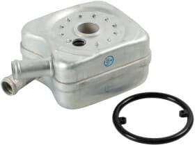 Оливний радіатор двигуна