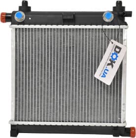 Радіатор охолодження двигуна