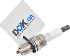 Свеча зажигания Renault / Dacia 7700500180