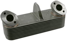 Оливний радіатор двигуна