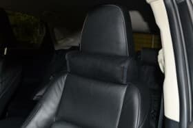 Подушка-подголовник Kerdis "Валик" черный без логотипа 4820198830861