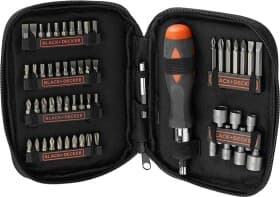 Викрутка реверсивна з набором бит BLACK+DECKER A7104