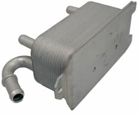 Оливний радіатор двигуна