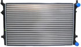 Радіатор охолодження двигуна Радіатор охолодження двигуна