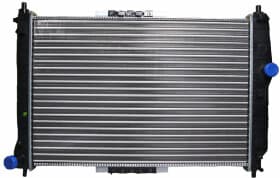 Радіатор охолодження двигуна Радіатор охолодження двигуна