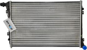 Радіатор охолодження двигуна