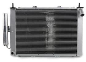 Радіатор охолодження двигуна Радіатор охолодження двигуна