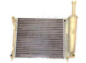 Радіатор охолодження двигуна Радіатор охолодження двигуна