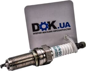 Свеча зажигания