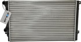 Радіатор охолодження двигуна Радіатор охолодження двигуна