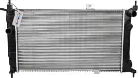 Радиатор охлаждения двигателя