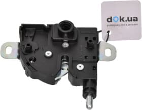 Замок капота