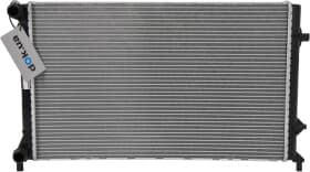 Радиатор охлаждения двигателя