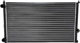 Радиатор охлаждения двигателя