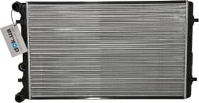 Радиатор охлаждения двигателя Nissens 652011 Радиатор охлаждения двигателя Nissens 652011