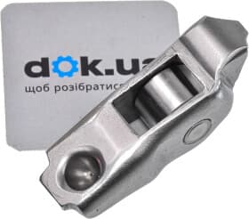 Штовхач клапана