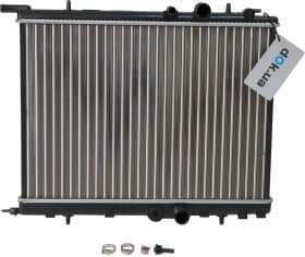 Радіатор охолодження двигуна Радіатор охолодження двигуна