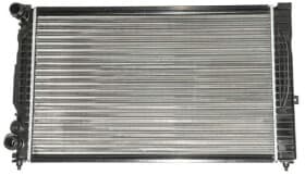 Радиатор охлаждения двигателя