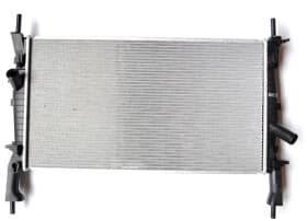 Радиатор охлаждения двигателя