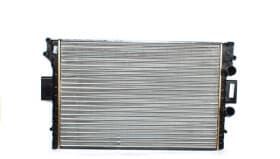 Радиатор охлаждения двигателя