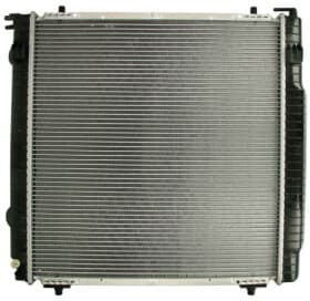 Радиатор охлаждения двигателя